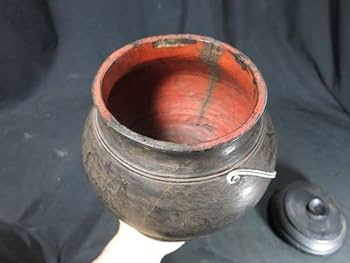 【希少・年代物】李朝 古籠、紙縒りに漆を塗った中型の壺型蓋付き籠 希少・年代物】李朝 古籠、紙縒りに漆を塗った中型の壺型蓋付き